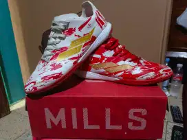 Sepatu Futsal Mills