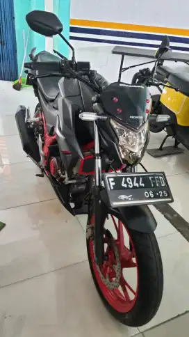 Cb 150 R mulus siap pake dp 1.4 E