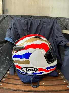 Helm Arai quantum-j doohan reggae (RARE)