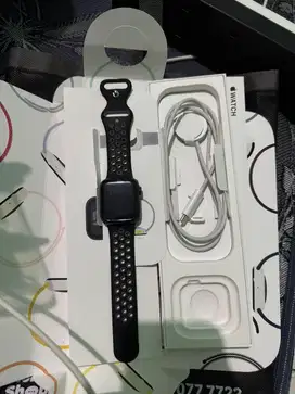 Apple watch SE gen 2 40mm midnight