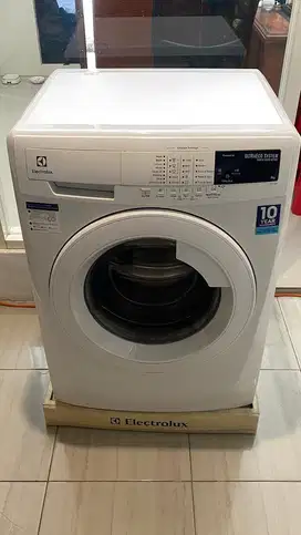 Mesin cuci electrolux EWF10847 8kg front loading