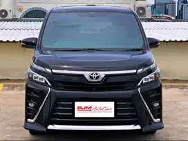 KM Low Record Toyota Voxy 2017 Istimewa #aobe#