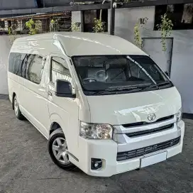 Rental Hiace commuter new 2025