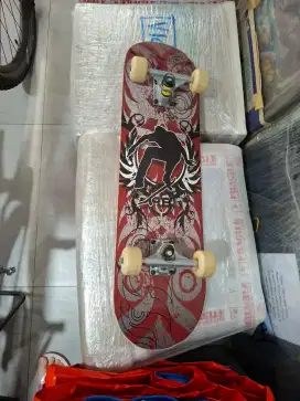 Skateboard Maple