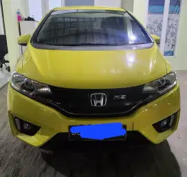 Di jual HONDA JAZZ RS M/T