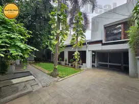 Disewakan Rumah Bisa Untuk Kantor Di Senopati/ Wolter Jakarta STD033