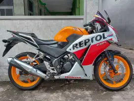 Honda cbr 150 r siap pakek