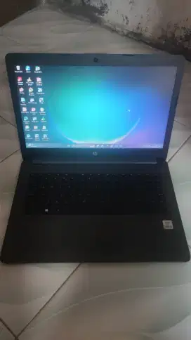 Laptop HP 240 g7