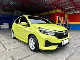 Honda Brio E CVT Lime Tahun 2023 Facelift