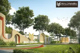 VILLA DENGAN TAMAN YANG LUAS DI BATU MALANG