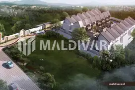 VILLA DENGAN KOLAM RENANG LUAS DI KOTA BATU