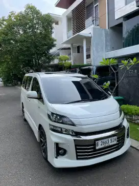 Toyota VELLFIRE 2.4 GS G Sport Automatic Premium Sound
CBU Putih 2013.