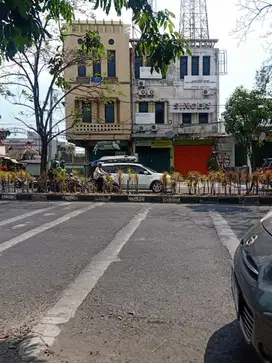 Ruko di Jl Bung Tomo Ngagel Tengah Kota 0 Jalan Rame