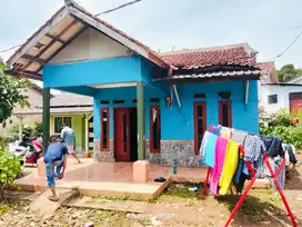 DIJUAL RUMAH KAMPUNG SIAP HUNI