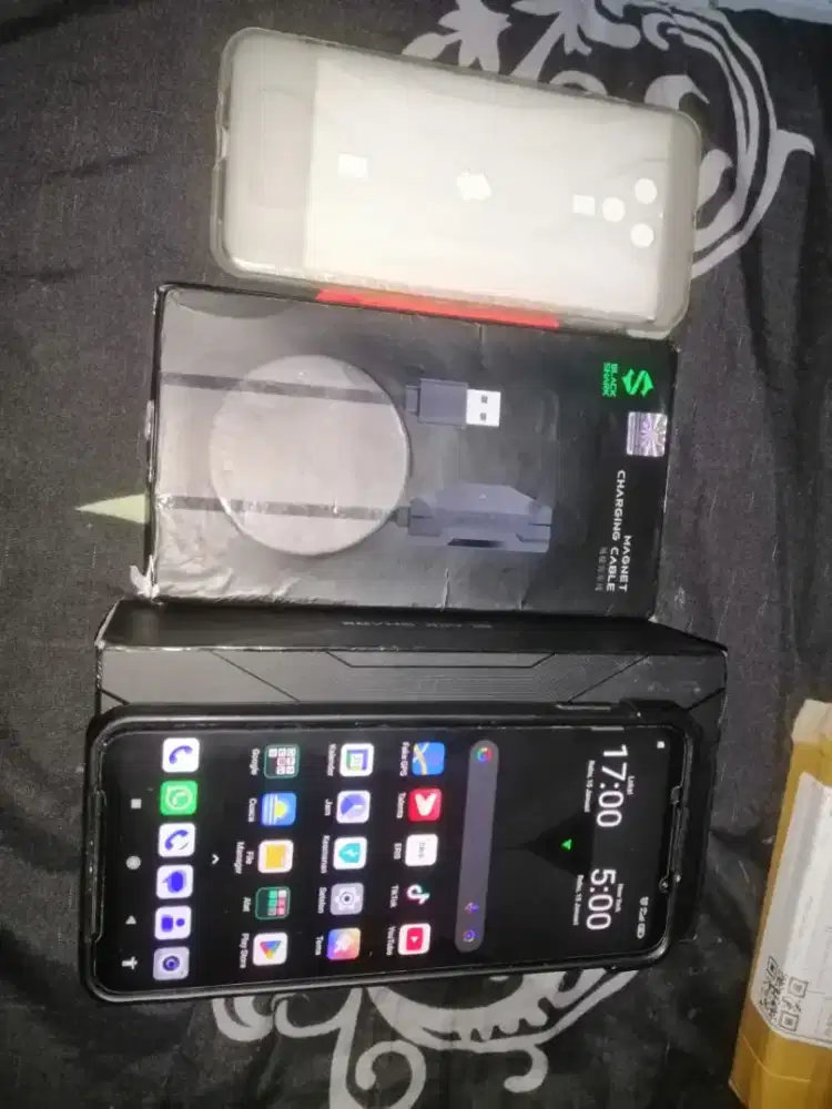 Xiaomi Blackshark 3 12/256 mesin matot