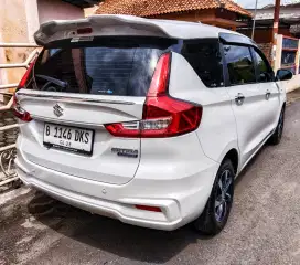 ISTIMEWA ertiga hybrid 2023 MT km 7.000