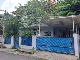 RUMAH MEGAH DI TAMAN BUARAN INDAH