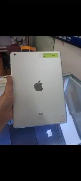 IPAD AIR 32GB SILVER (WIFI ONLY)