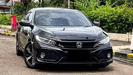 [Tdp39JUTA] HONDA CIVIC HATCHBACK A/T 2018 HITAM METALIC