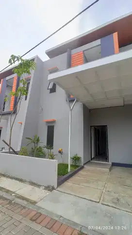 Rumah Kos baru 2 lantai, dekat kampus Sidoarjo