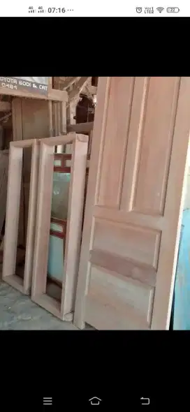 Kusen + pintu ready dari kayu bekas Meranti oven berkualitas