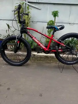 Sepeda BMX UK 20 UNITED