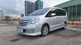 Pajak Panjang - Nissan Serena 2.0 Highway Star Panoramic AT 2018