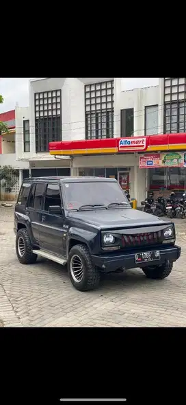 Daihatsu feroza long tahun 95