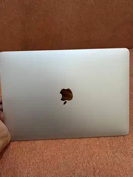 macbook air 2020 i3