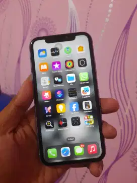 Iphone 11 inter 128gb beacukai lengkap kotak BH 73% original semua