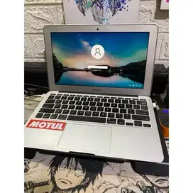 Macbook Air 2012 11in kondisi siap pakai