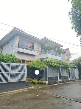 Dijual Rumah Mewah di warung bumcit mampang