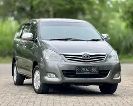 DP 3jt! Toyota Kijang Innova V Bensin Matic 2010 Antik Spt Baru!!