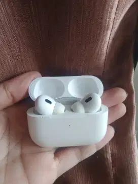 Airpods pro 2 lightning second