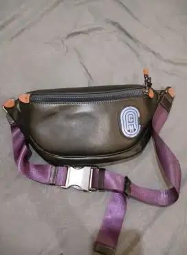 Di jual tas selempang coach