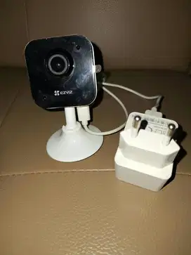 Jual cctv ezviz H1C 1080p kondisi 100% normal