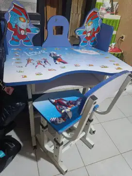 Meja Belajar Anak Bergambar Ultraman