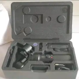 Jual Tripod kamera merek Zhiyun crane m2 baru belom di pake