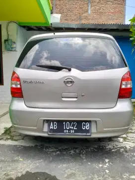 GRAND LIVINA SV 2011, SANGAT TERAWAT  PLAT AB