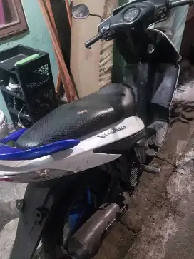 Di jual motor vario karbu