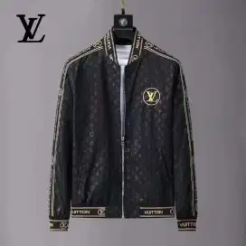 JAKET LOUIS VUITTON PARASUT BRANDED IMPORT