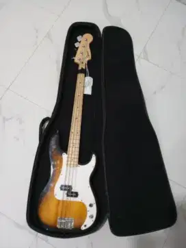 Squire Sonic Precision Bass (2023)