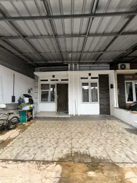 Rumah Siap Renov 10 Menit ke Mall Ciputra Cibubur Hadap Timur J-27456