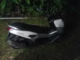 Yamaha nmax keluaran lama