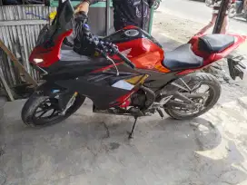 Honda CBR 150r 2021