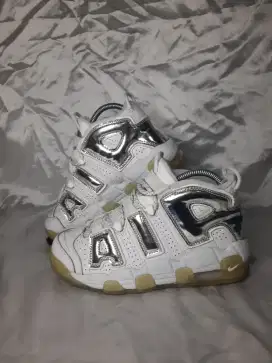 Sepatu nike air uptempo