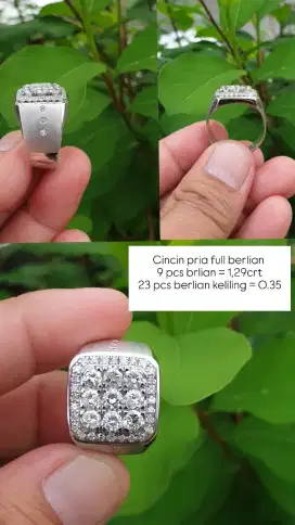 Cincin pria full berlian