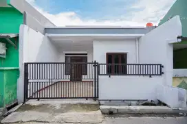 Rumah 10 Mnt ke Plaza Taman Harapan Baru Free Renovasi J-26863