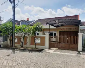 Dijual Rumah Bagus Siap Pakai Di Perumahan Puri Anjasmoro, Semarang