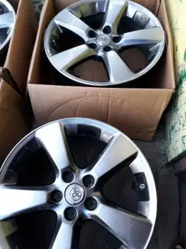 Velg Toyota Harier R.18 ori